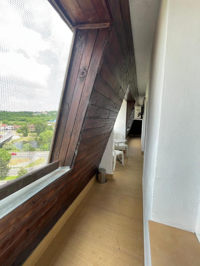 Lovely 3 Bedrooms Apartament Oradea Ngoại thất bức ảnh